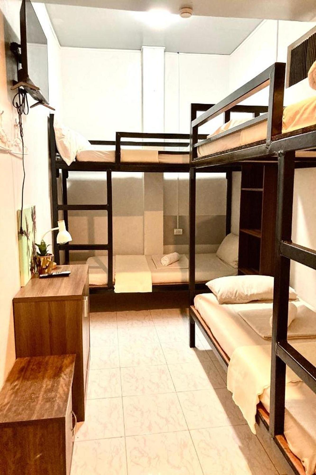 Hometel Barrio House Mactan 막탄 외부 사진