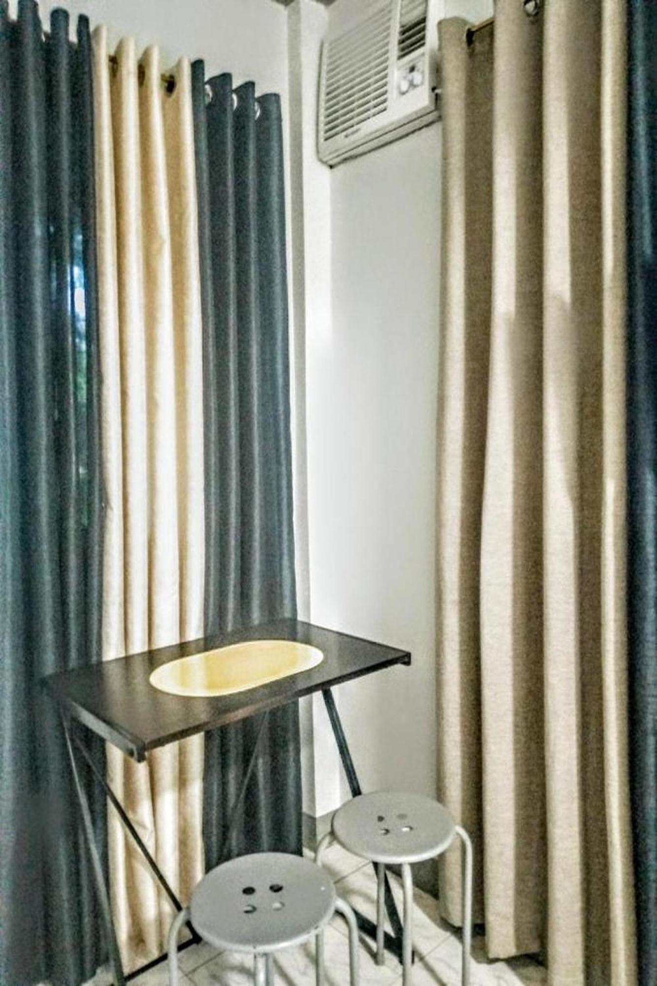 Hometel Barrio House Mactan 막탄 외부 사진